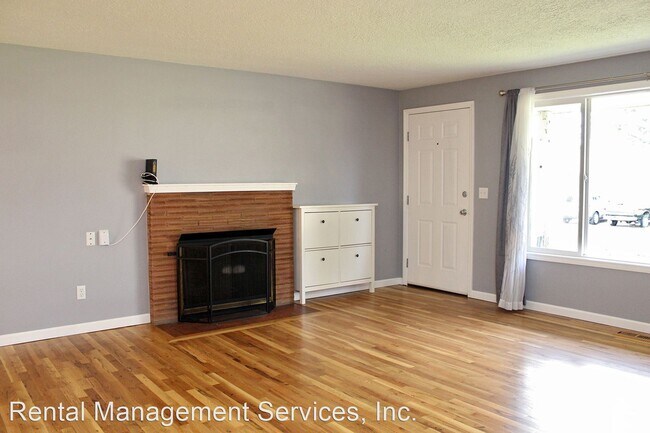 Foto del edificio - 3 br, 2 bath House - 1606 SE 151st Ave