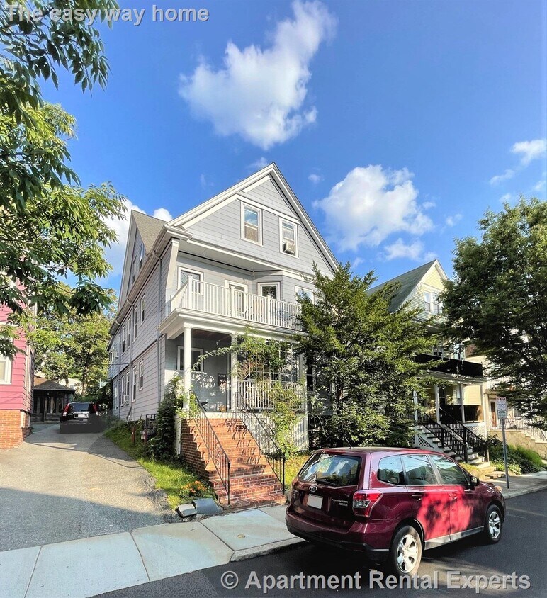 Primary Photo - Winter Hill / Magoun Sq - 1 Bed with Heat ...