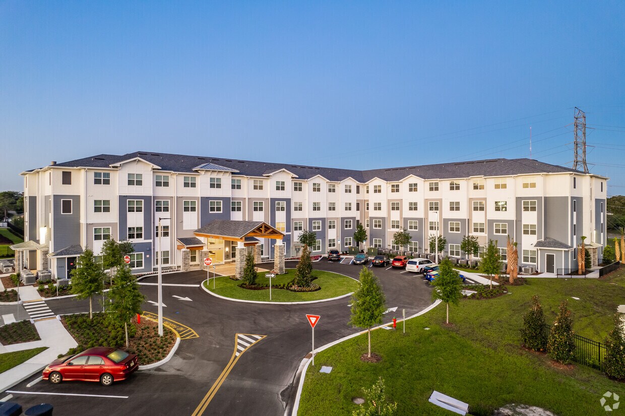 Hawthorne Park 55+ Senior Living Apartments Alquileres en Orlando