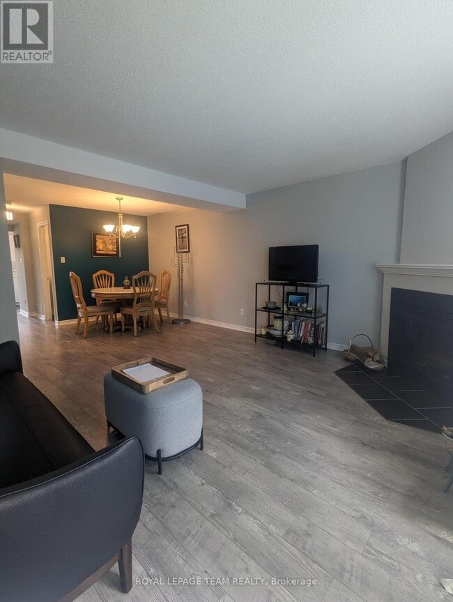 Building Photo - 6010 Red Willow Dr