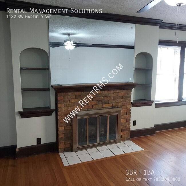 Foto del edificio - *NEAR WASHBURN UNIVERSITY* 3 BED/1 BATH
