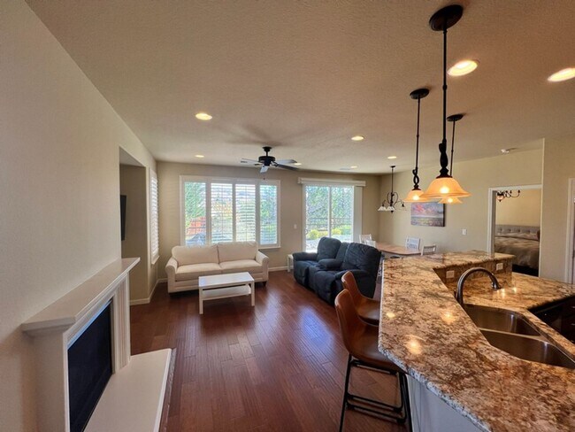 Foto del edificio - 1180 W Del Webb Pkwy