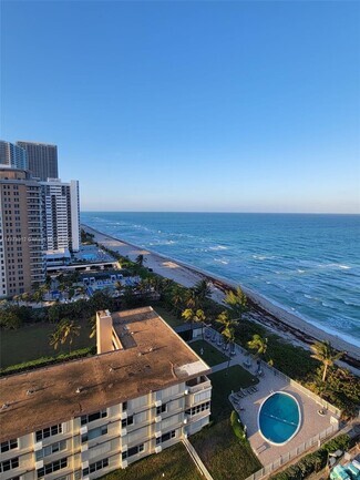 Building Photo - 1936 S Ocean Dr