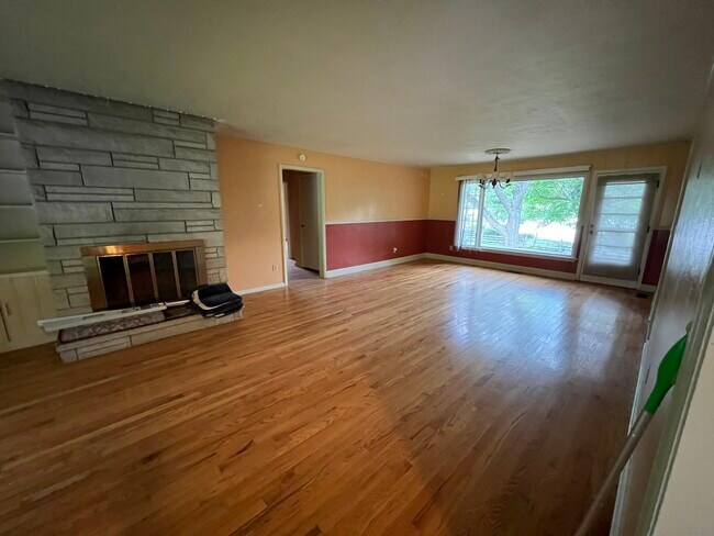 Living room facing the backyard - 707 S High St