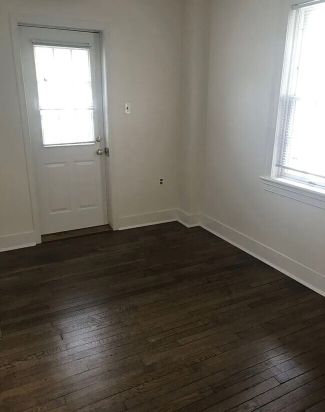 Bedroom 2 - 3039 M St NW