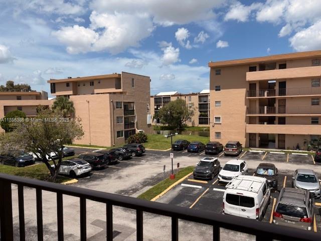 Foto del edificio - 8893 Fontainebleau Blvd