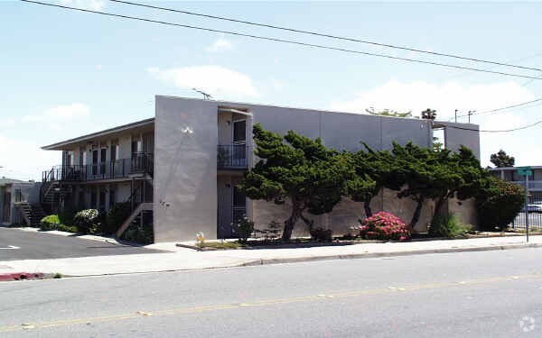 Building Photo - 126 22nd St