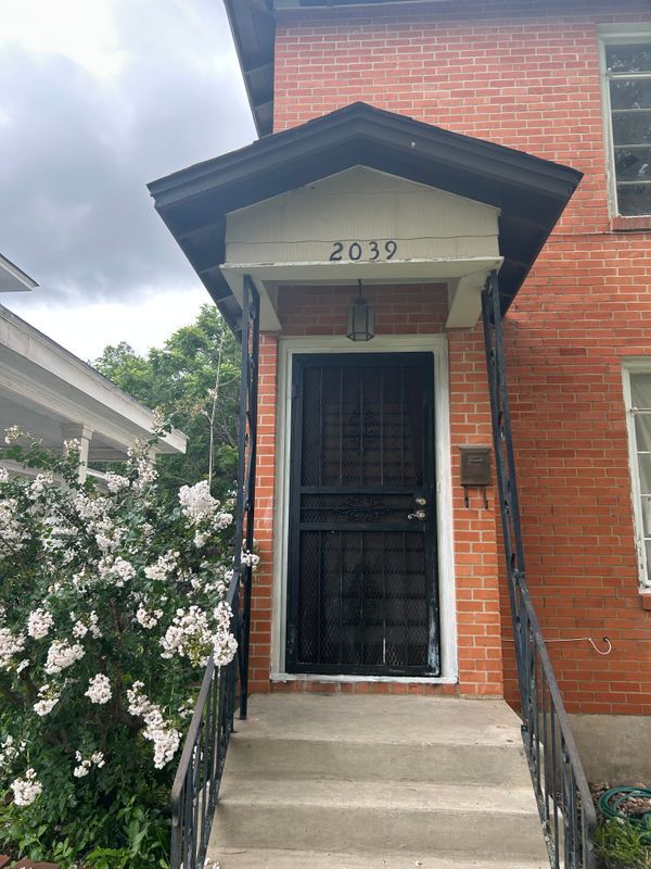Building Photo - 2039 W Mulberry Ave