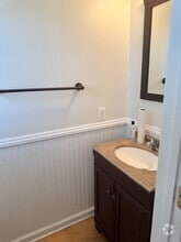 Building Photo - 2453 Wentworth Dr