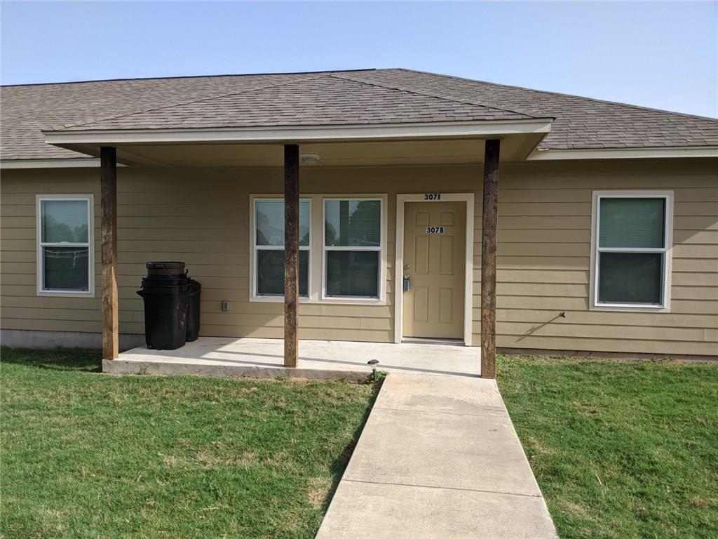 307 3rd Ave, Smithville, TX 78957 Townhome Rentals in Smithville TX