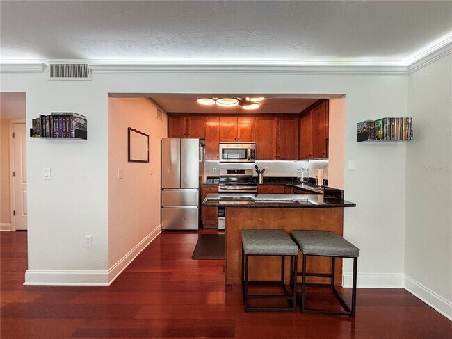 Foto del edificio - 210 5th Ave S
