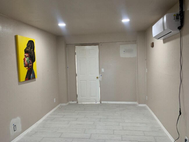 Foto del edificio - 3030 Nashville Ave