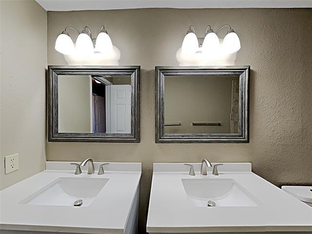 Foto del edificio - 2560 Creekwood Ln