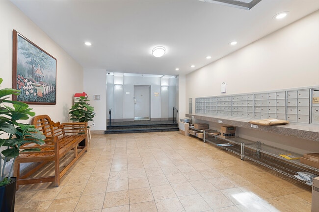 Building Photo - 1931 N Cleveland St