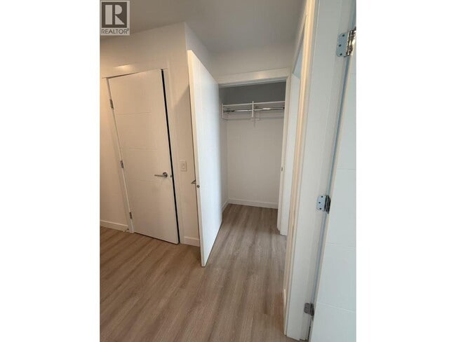 Building Photo - 823 Carnarvon St