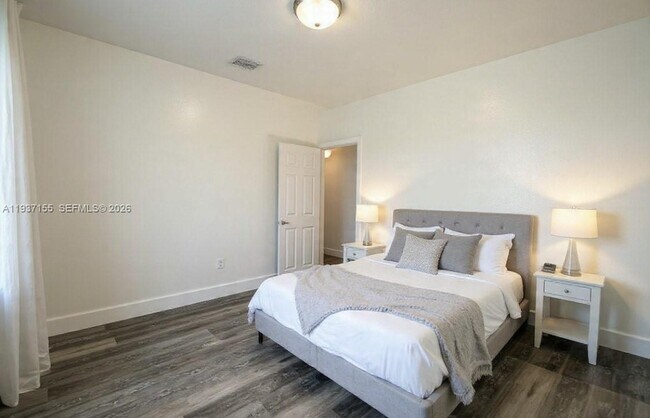 Foto del edificio - 230 SE 29th Ave