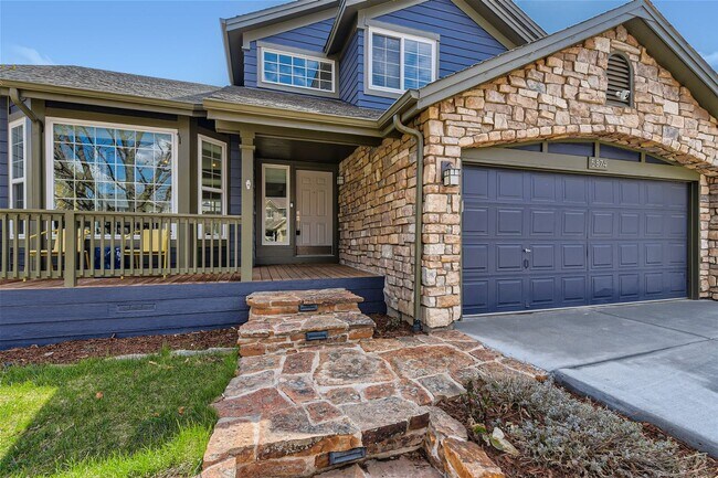 Foto del edificio - Beautifully Updated 3-Bedroom Home with Finished Basement in Gunbarrel