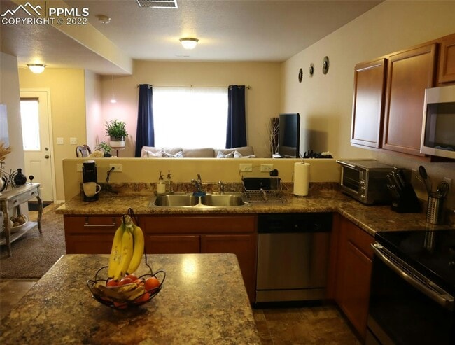 Foto del edificio - 7154 Sand Lake Heights