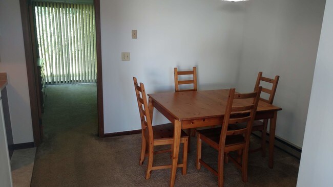 Dining Room - 3121 W 40th St
