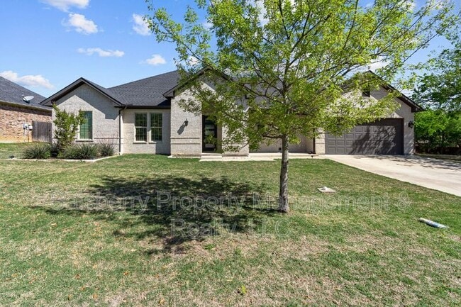 Photo - 121 Cedar Ln House