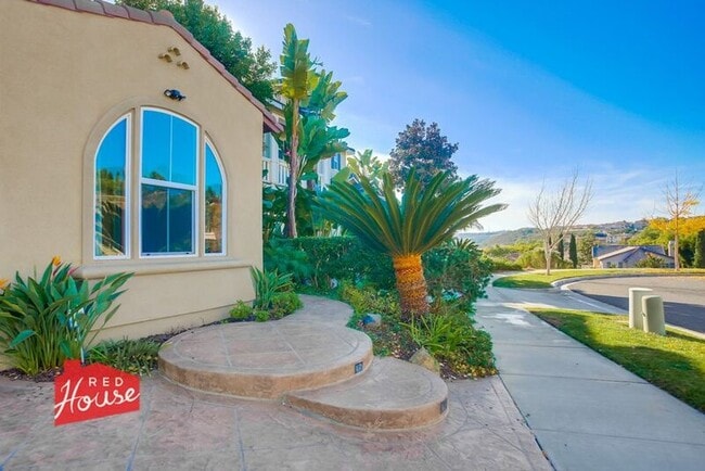 Foto del edificio - 2711 Ascot Ave