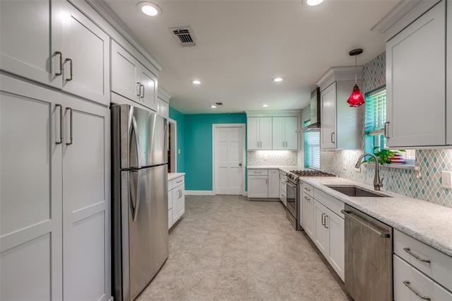 Foto del edificio - 2211 Ascot Ln