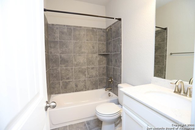 Building Photo - 244 Heavenly View Cibolo, TX 78108