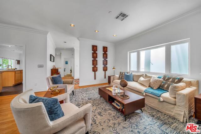 Foto del edificio - 3625 Beverly Ridge Dr