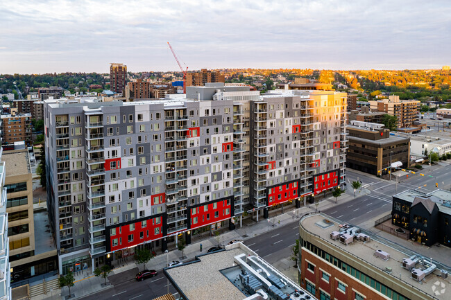 Building Photo - The Metropolitan