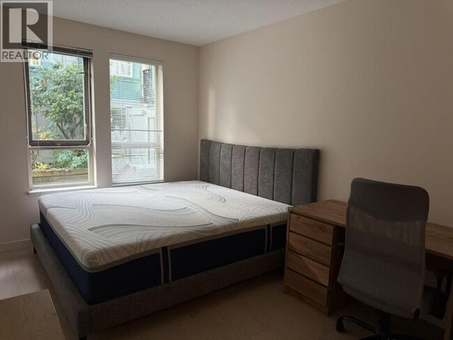 Building Photo - 2559 East Mall