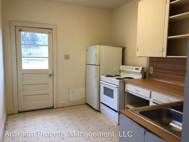 2 Br 1 Bath Apartment 16 22 E Lee Street Condo For In Primary Photo 2 Br 1 Bath Apartment 16 22 E Lee