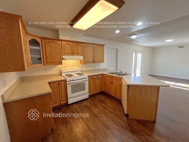 Foto del edificio - 8169 Patton Ave