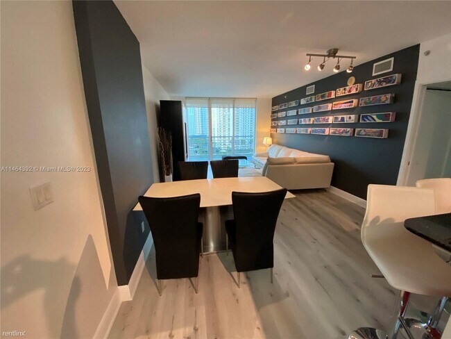 Foto del edificio - 2 br, 2 bath Condo - 325 S Biscayne Blvd A...