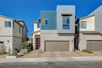 Building Photo - 3354 Via Strada St