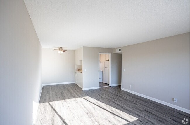 Photo - 1005 Hickory Hill Ln Apartment