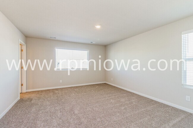 Building Photo - PRAIRIE TRAIL HOME!! 4 Bedroom, 3 Bathroom in Ankeny