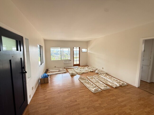 Foto del edificio - 5426 Ebey Ave