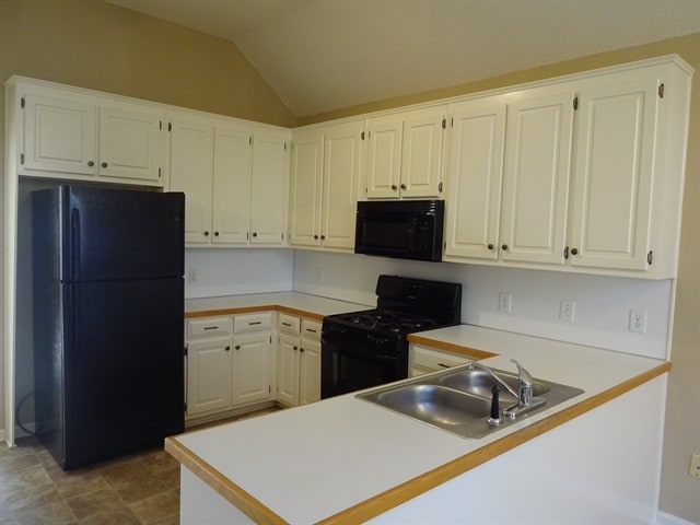 Building Photo - 2062 Spicers Ln