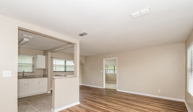 Building Photo - 7023 Cherbourg Ave N