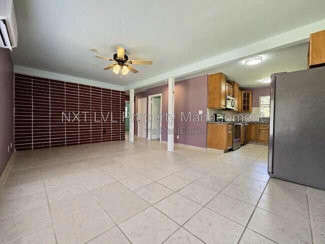 Foto del edificio - 69 E Mariana Ave