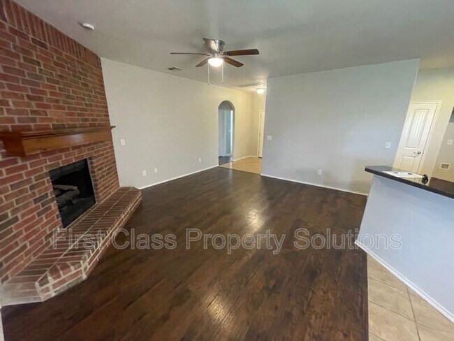 Building Photo - 11237 NW 97th St