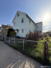 Building Photo - 247 6th St