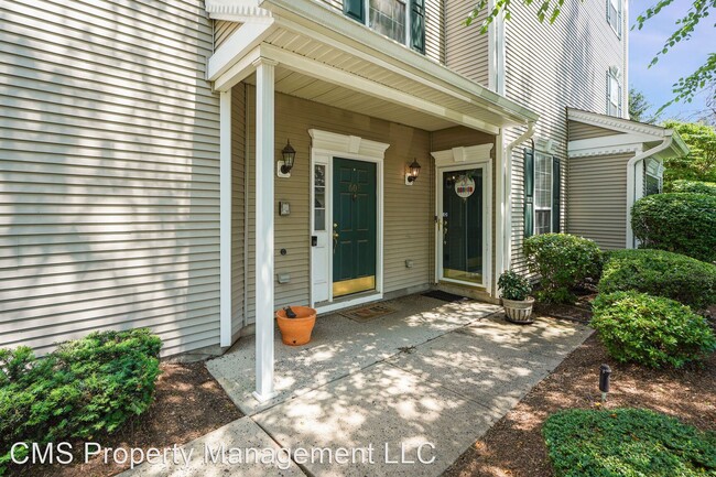 Building Photo - 2 br, 2.5 bath House - 608 Rosewood Drive