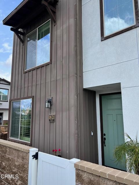 Building Photo - 1821 Poppy Dr