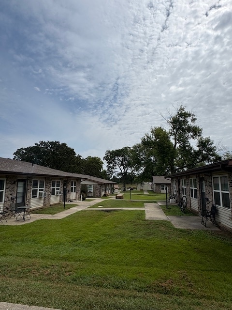 Building Photo - Eldorado Springs