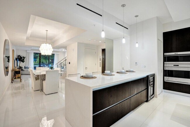 Foto del edificio - 3030 N Ocean Blvd