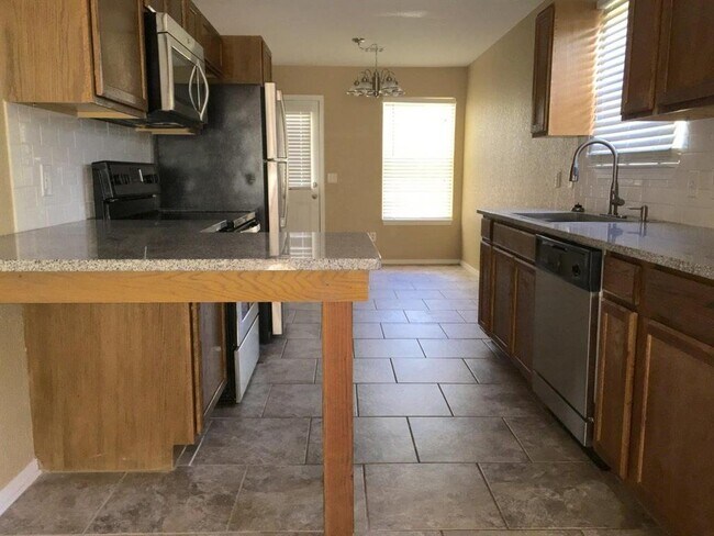Building Photo - 1121 Desert Willow Terrace