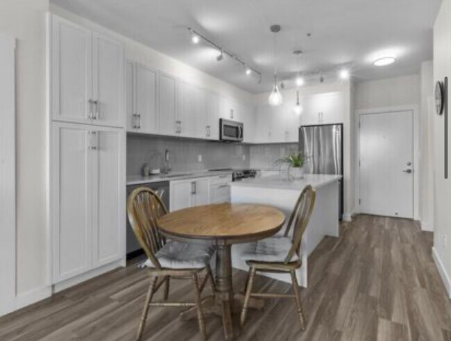 Building Photo - 20356 72B Av