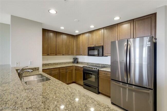 Building Photo - 5781 Cape Harbour Dr