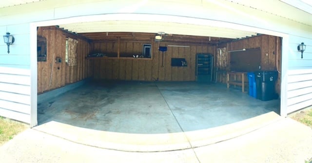 Lots of extra storage in oversized 2 car garage - 732 E Washington St